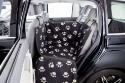 Trixie Autositzteppich Für Halbe Rückbank 65 X 145 Cm Schwarz Und Beige -WoofyMart Verkaufsladen Trixie20bilsC3A6detC3A6ppe20til20halv20bagsC3A6de206520x2014520cm.20sort20og20beige p